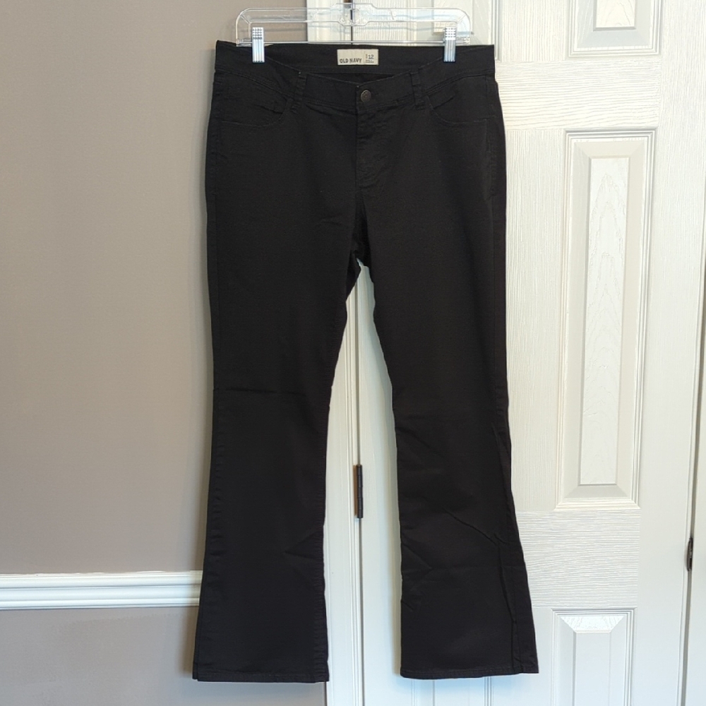 Old Navy Women's Sleek Black Flare Pants